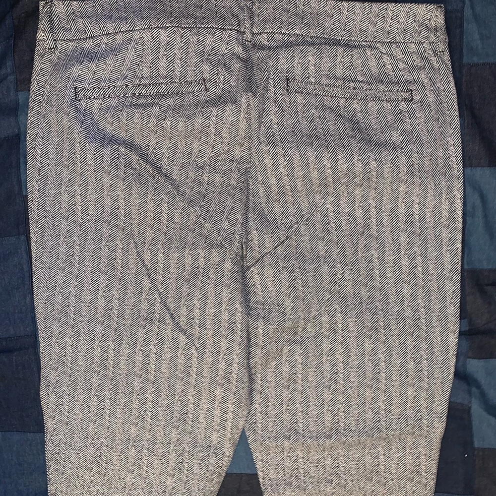 Old Navy Pixie Pants - image 4
